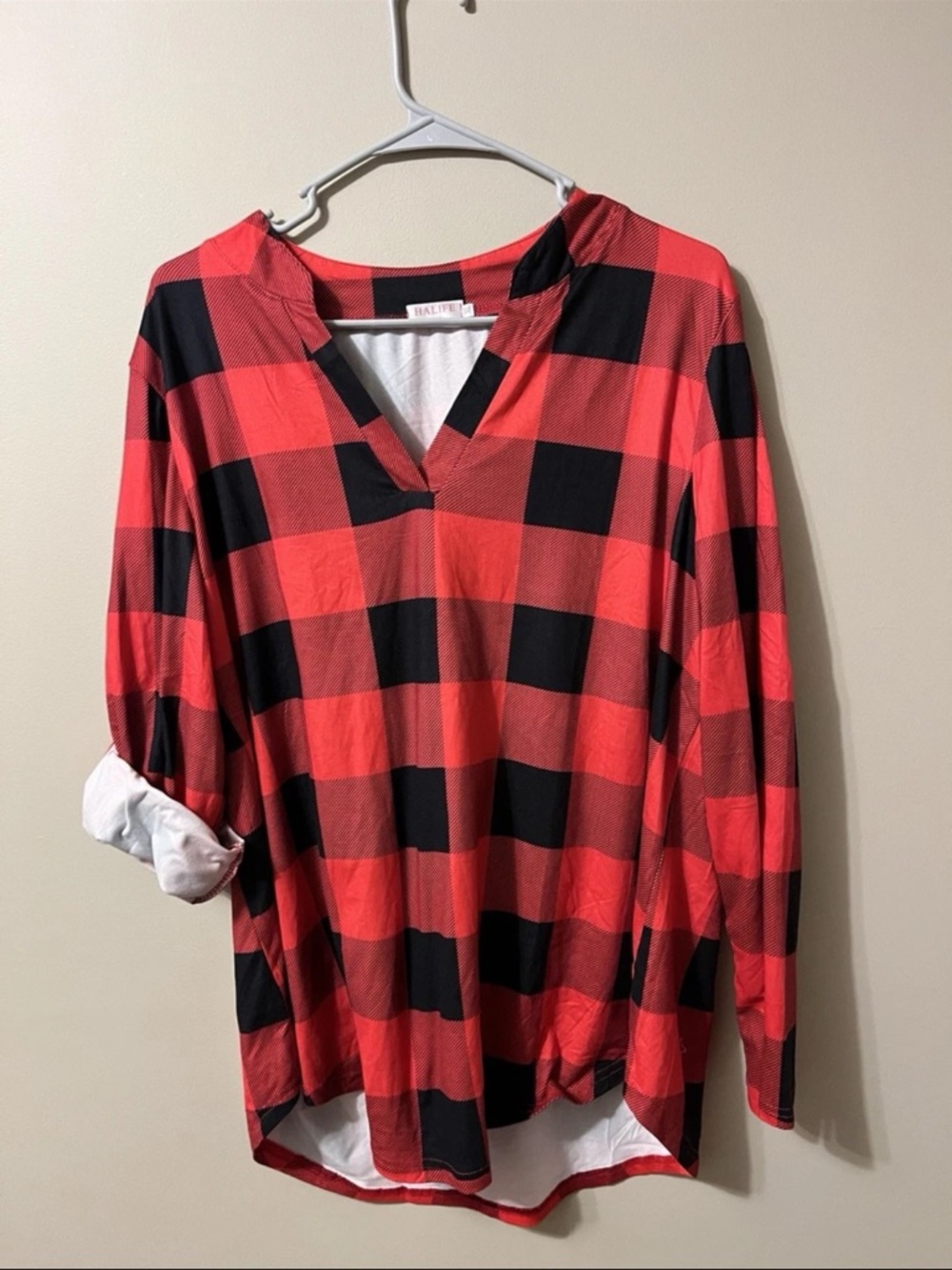 Halife Red Buffalo Plaid Long Sleeve V-Neck Top Women’s XL